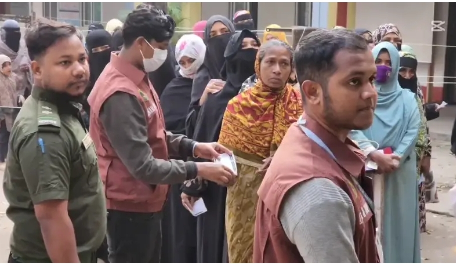 কক্সবাজারে ৪ সংসদীয় আসনে ভোট গ্রহন হয়েছে ৫০ শতাংশ