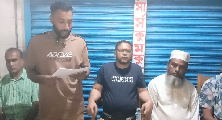 ছাতকে প্রতিপক্ষের হামলায় আহত ব্যবসায়ী জহির হোসেনের সংবাদ সম্মেলন