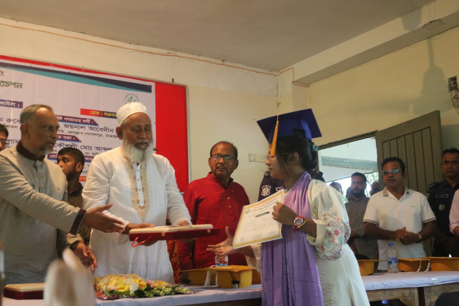 গোপালপুরে মেধাবী শিক্ষার্থীদের বৃত্তি ও সম্মাননা প্রদান