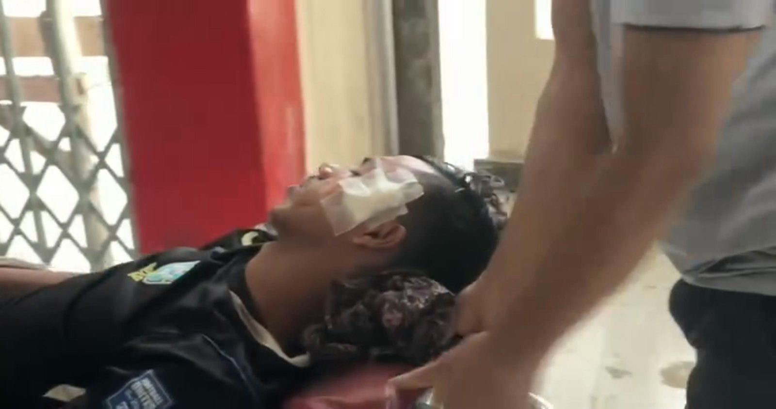 দোহাজারীতে ৫০ টাকা নিয়ে দ্বন্দ্বের জেরে ছুরিকাঘাত