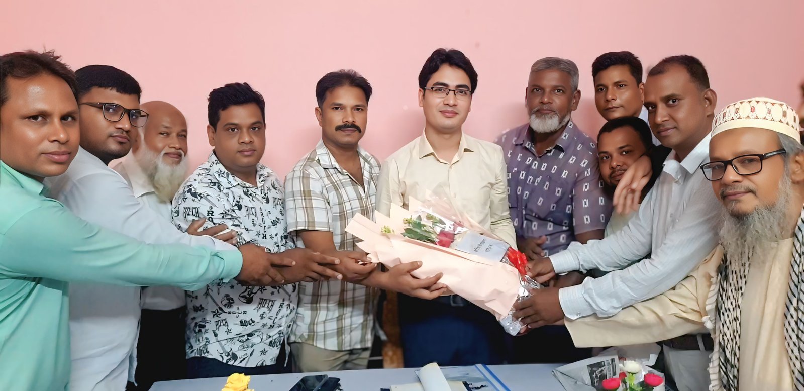 রুহিয়া উপজেলা নির্বাহী অফিসারের সাথে উপজেলা প্রেসক্লাবের সৌজন্য সাক্ষাৎ ও মতবিনিময়